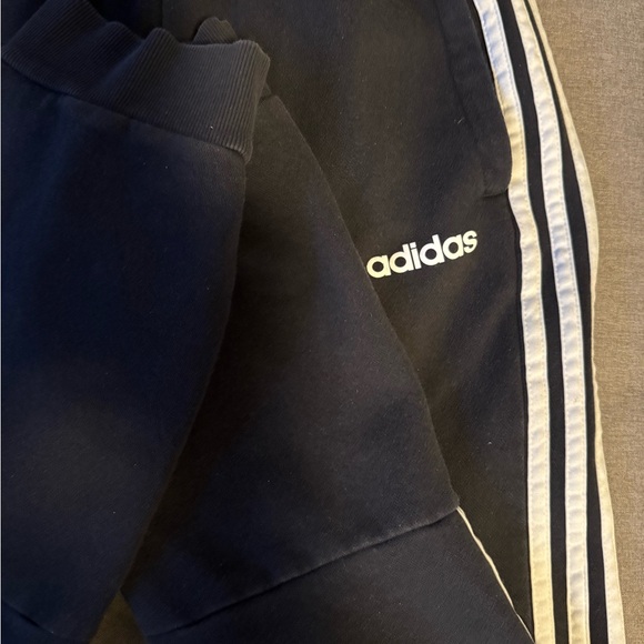 Juniors adidas joggers size s - Picture 2 of 5